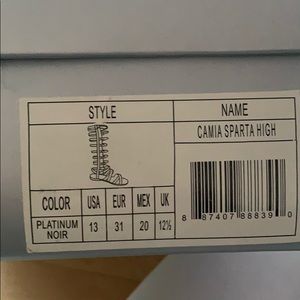 Stuart Weitzman girls camia Sparta high sz 13